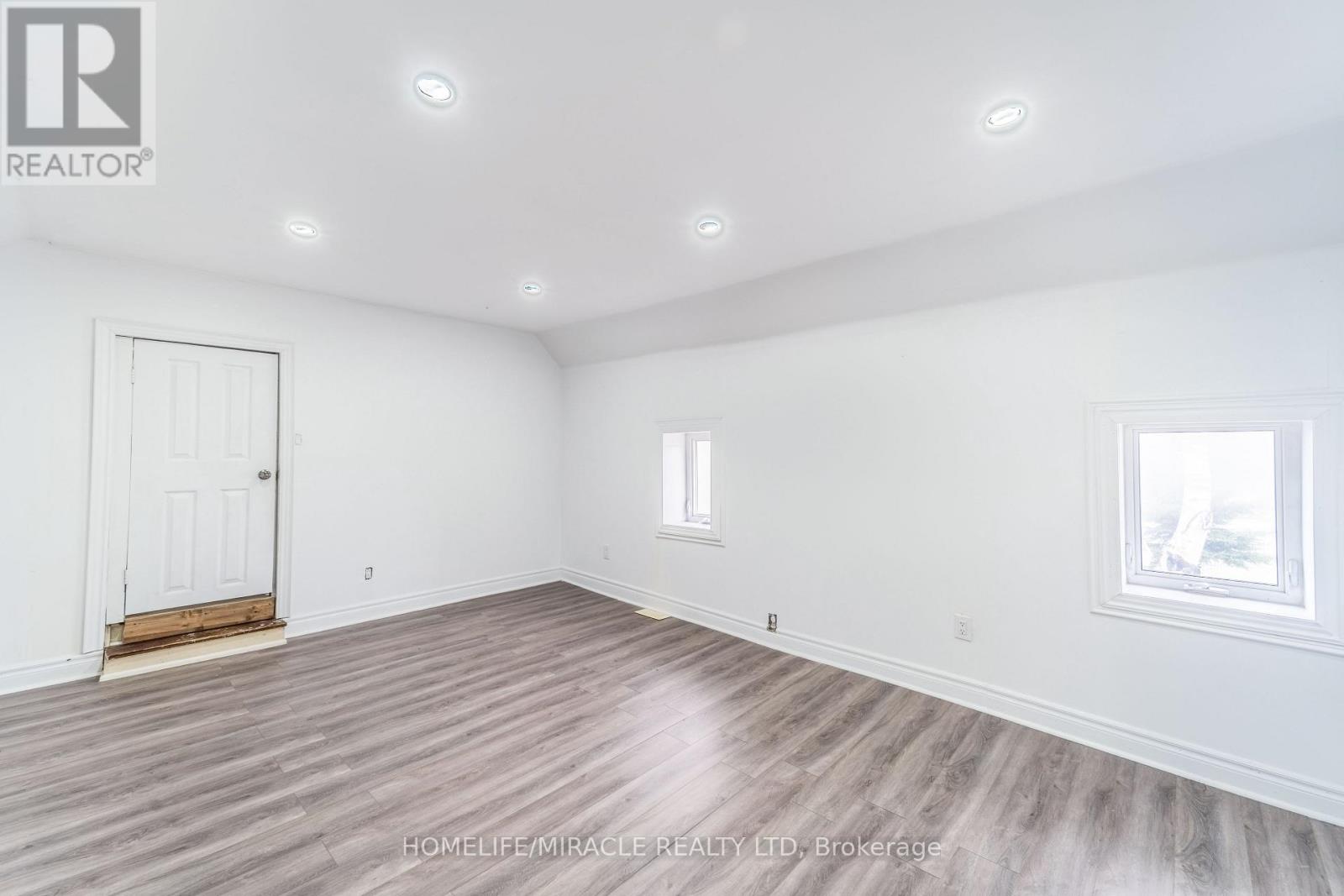7964 WELLINGTON COUNTY 109 ROAD — photo 29