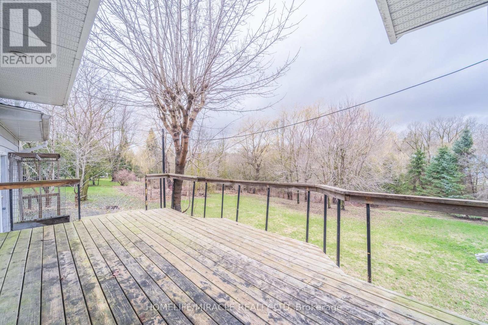 7964 WELLINGTON COUNTY 109 ROAD — photo 33