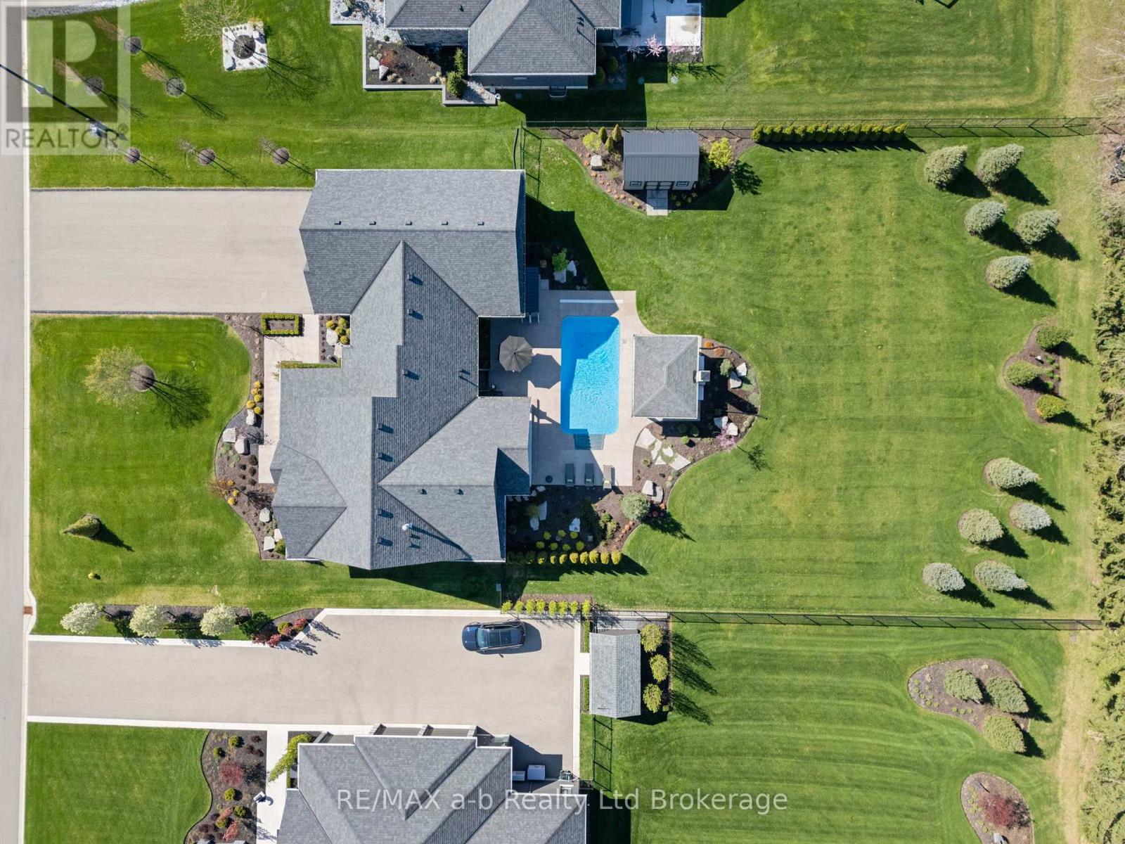 23 AUGUST CRESCENT, Norwich (Otterville), Ontario, N0J1R0 — Photo 2