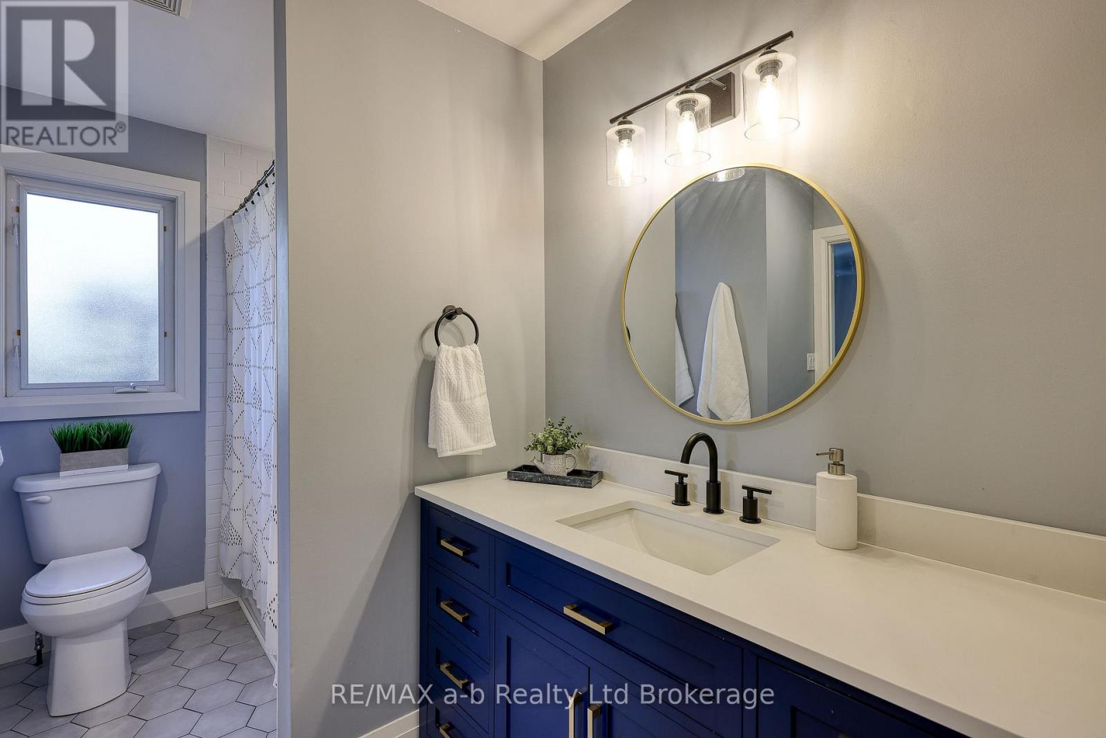 249 ARRIS CRESCENT — photo 15