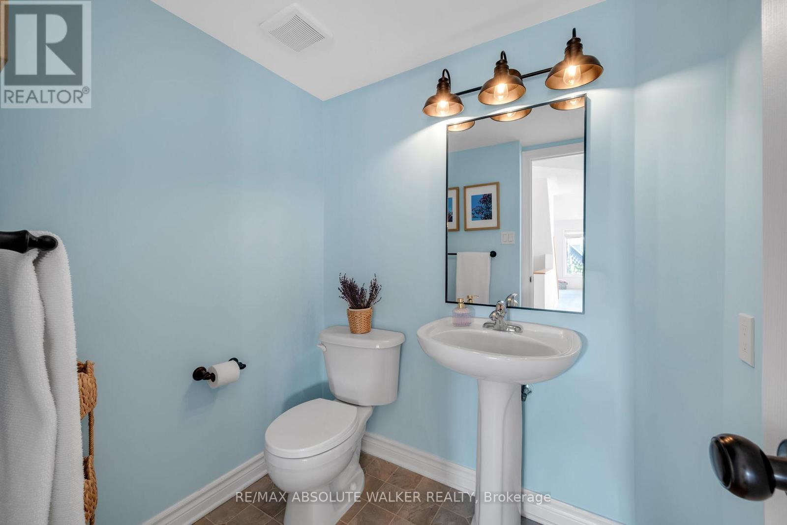 32 - 633 LAKERIDGE DRIVE — photo 14