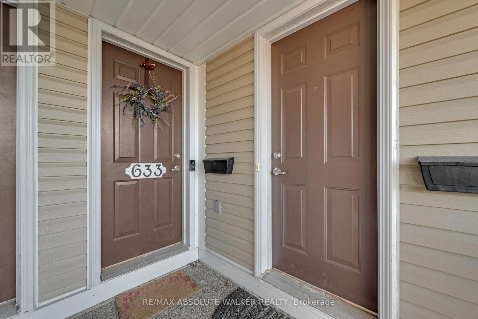 #32 633 LAKERIDGE DRIVE - 2