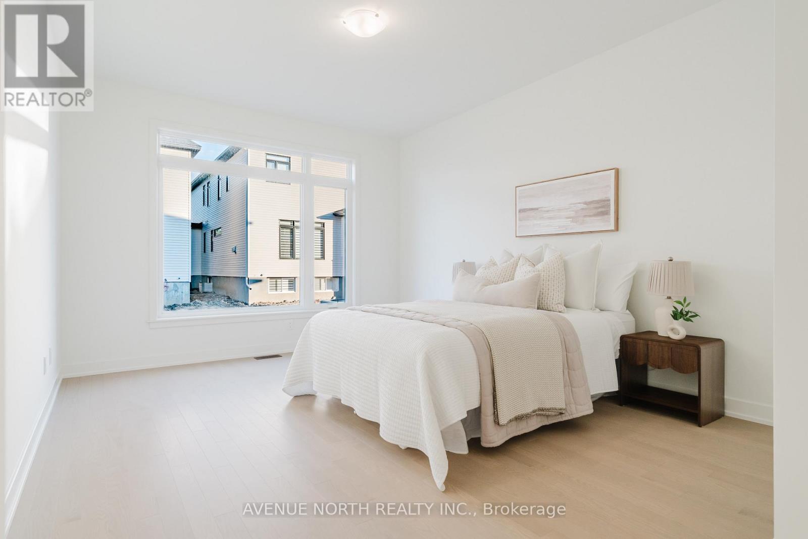 1729 ROTTERDAM CIRCLE - 25