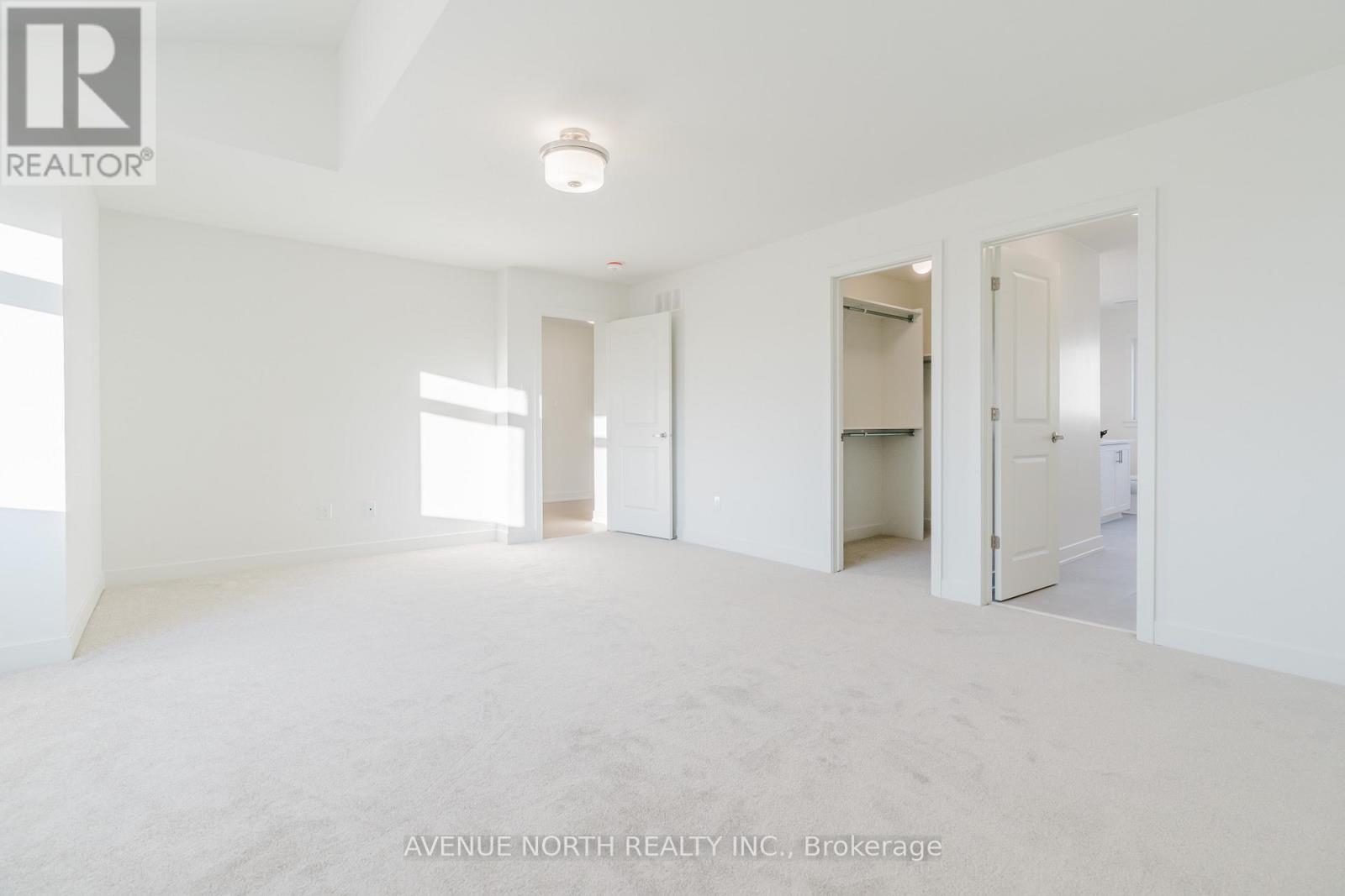 1729 ROTTERDAM CIRCLE - 33