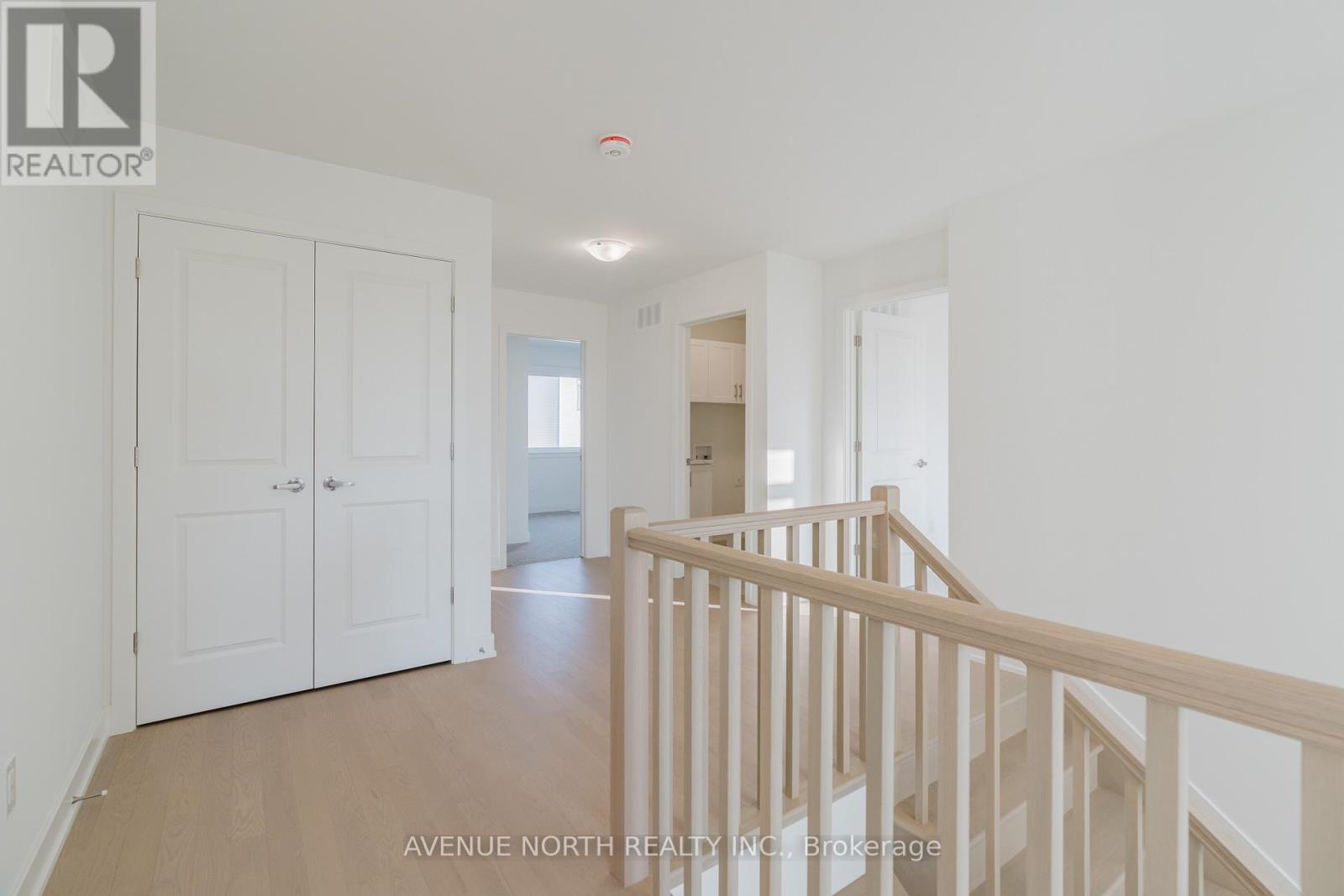 1729 ROTTERDAM CIRCLE - 37