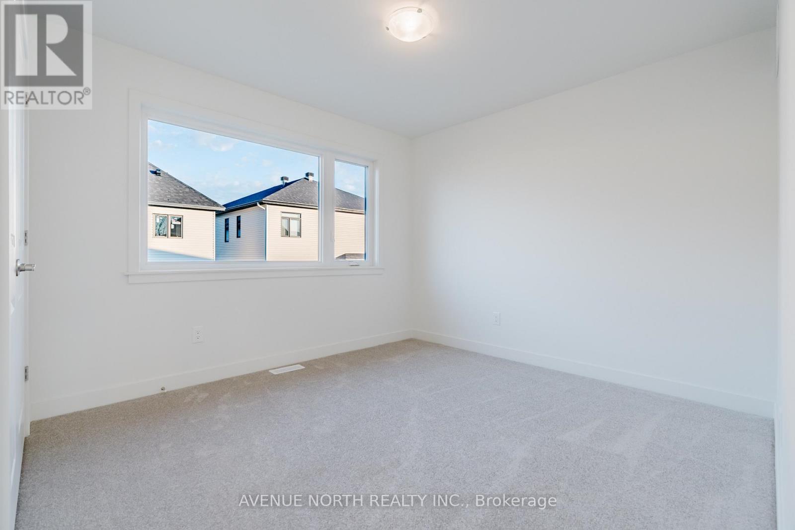 1729 ROTTERDAM CIRCLE - 39