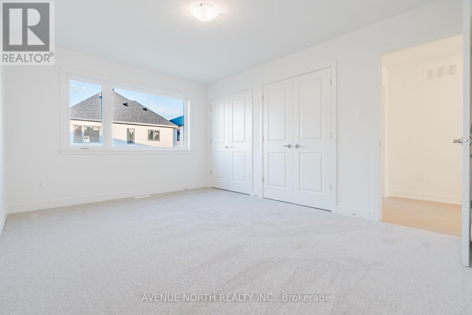 1729 ROTTERDAM CIRCLE - 41