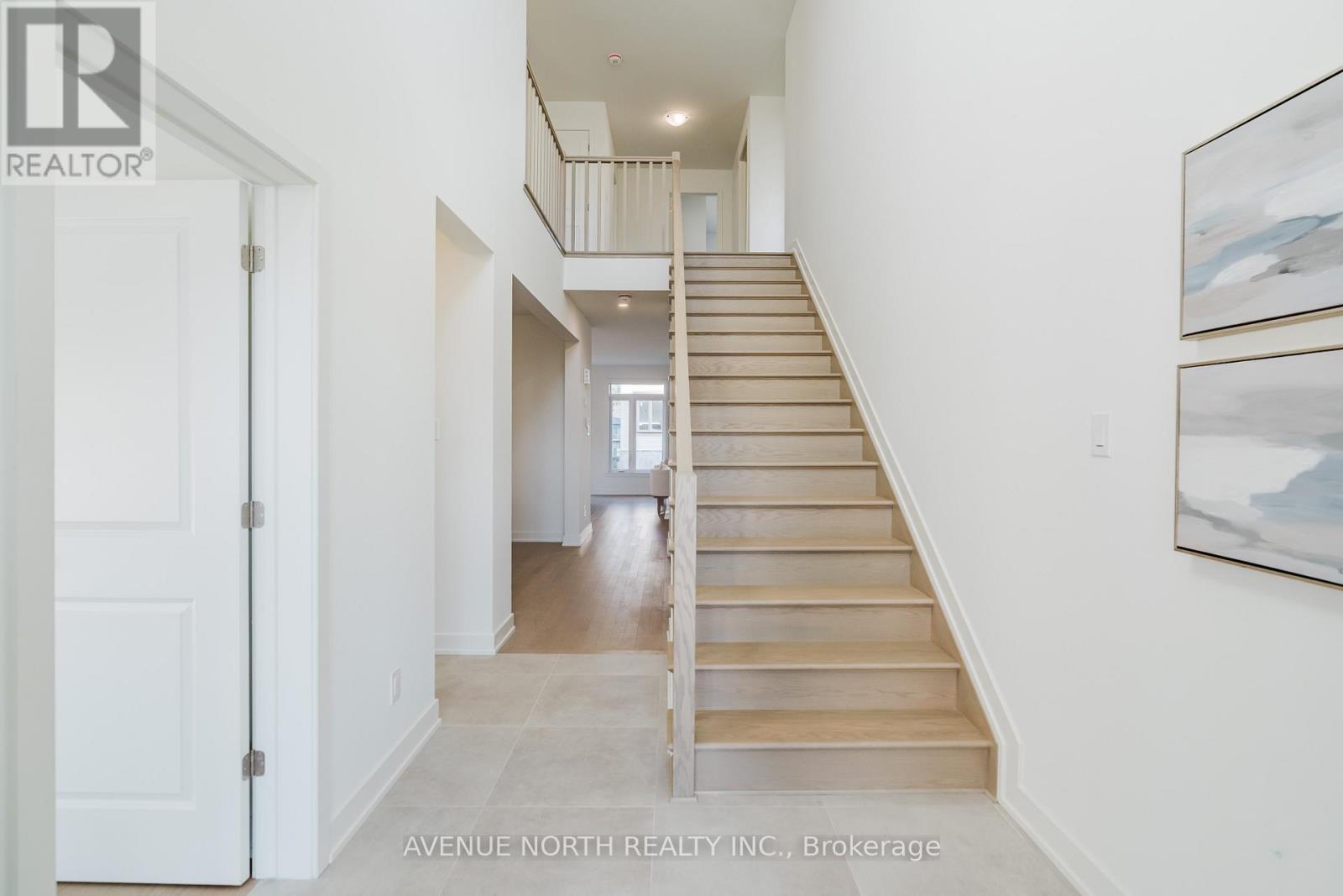 1729 ROTTERDAM CIRCLE - 6