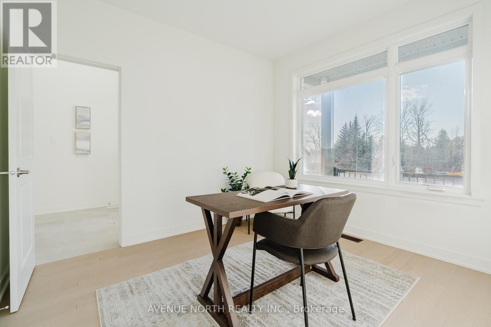 1729 ROTTERDAM CIRCLE - 8