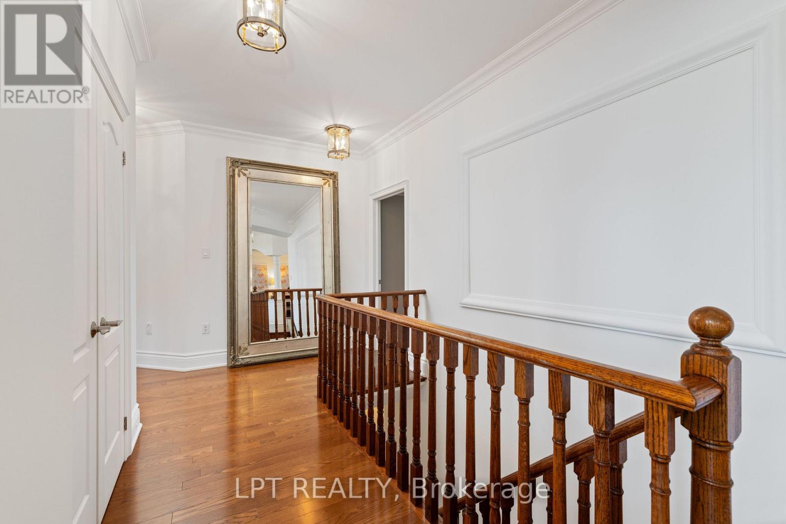 5 WOLFORD COURT — photo 32
