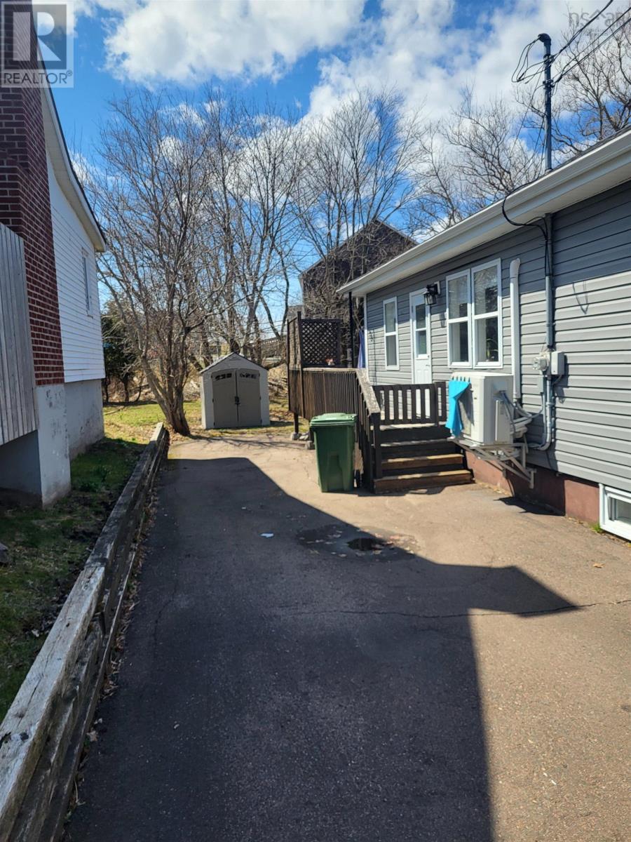 Property 2 of 6 of 44 Kaulback Street