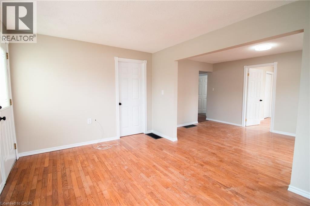 539 WOODLAWN Road Unit# 1, Welland, Ontario, L3C3K2 — Photo 5