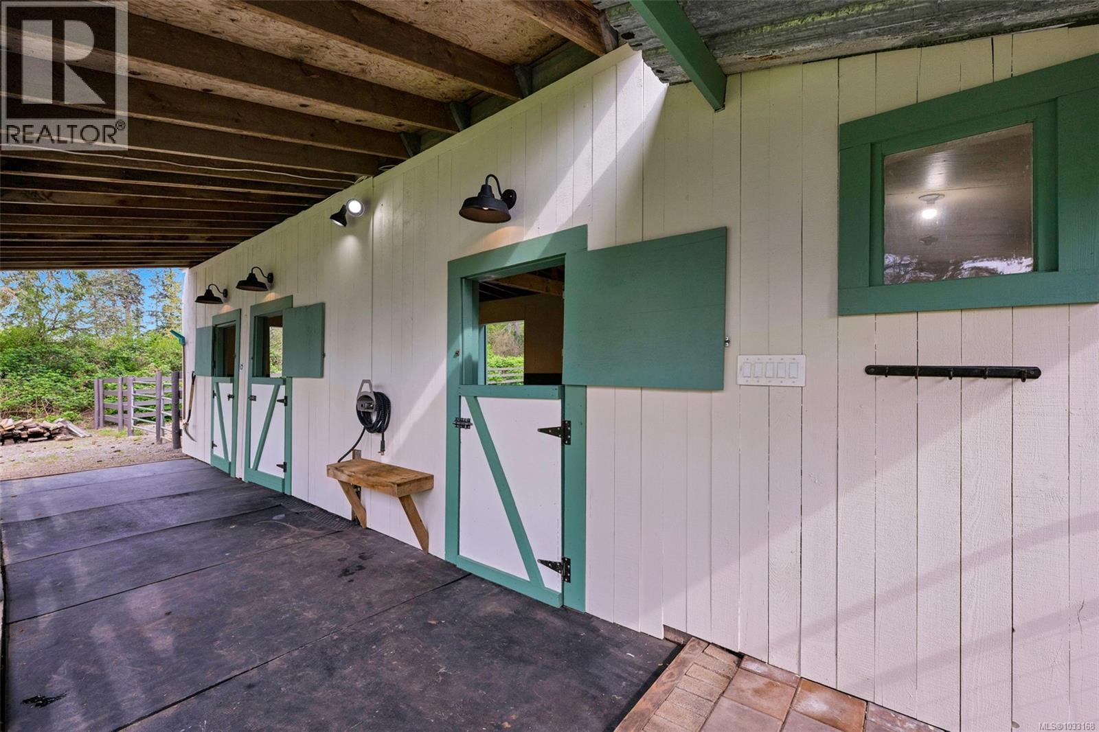 7356 Wallace Dr - 64