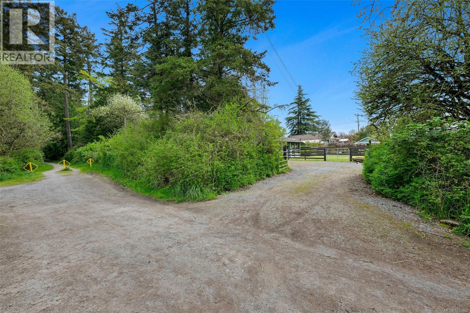 7356 Wallace Dr - 76