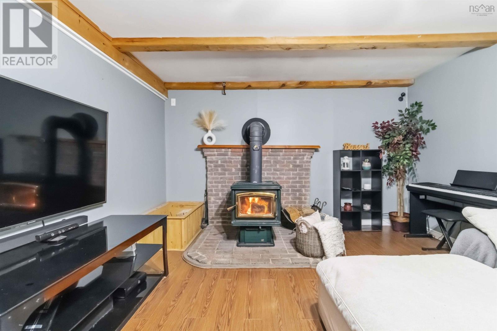 Property 27 of 35 of 63 DESBRISAY Drive