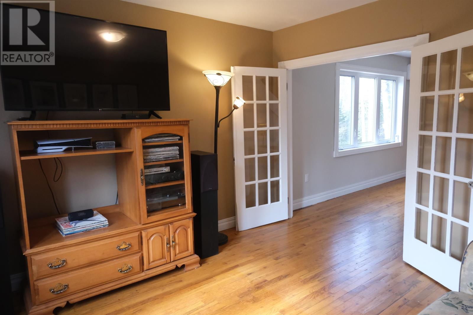 1518 Peters Road — photo 15
