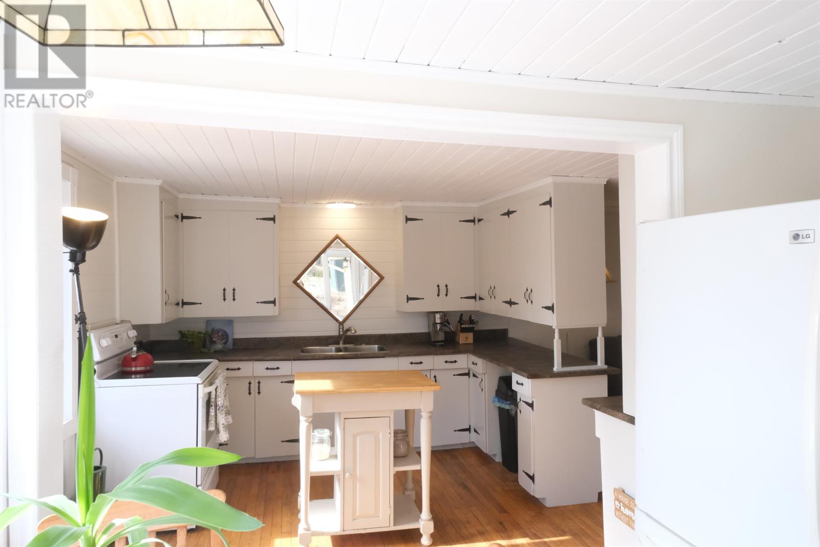 1518 Peters Road — photo 19