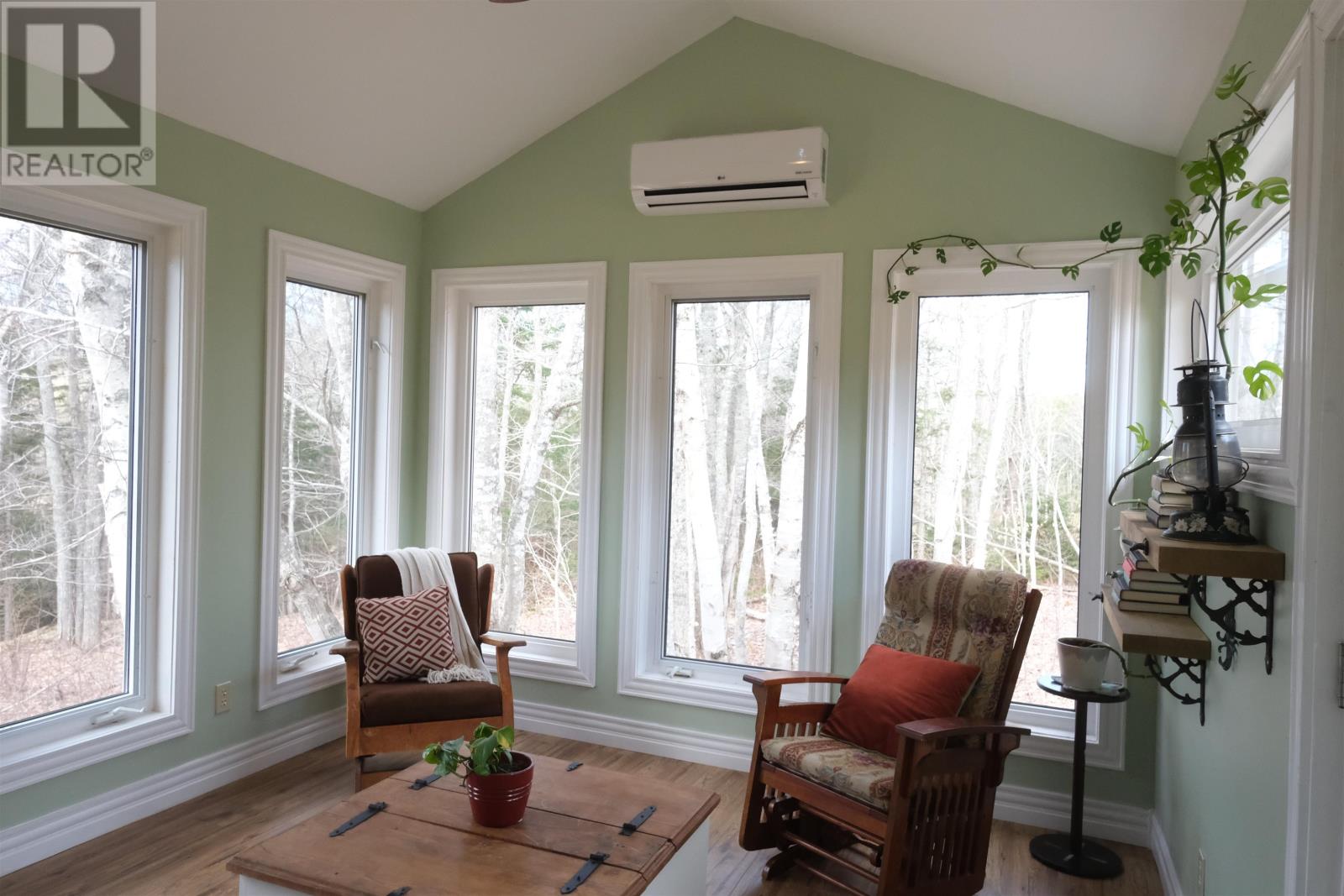 1518 Peters Road — photo 22