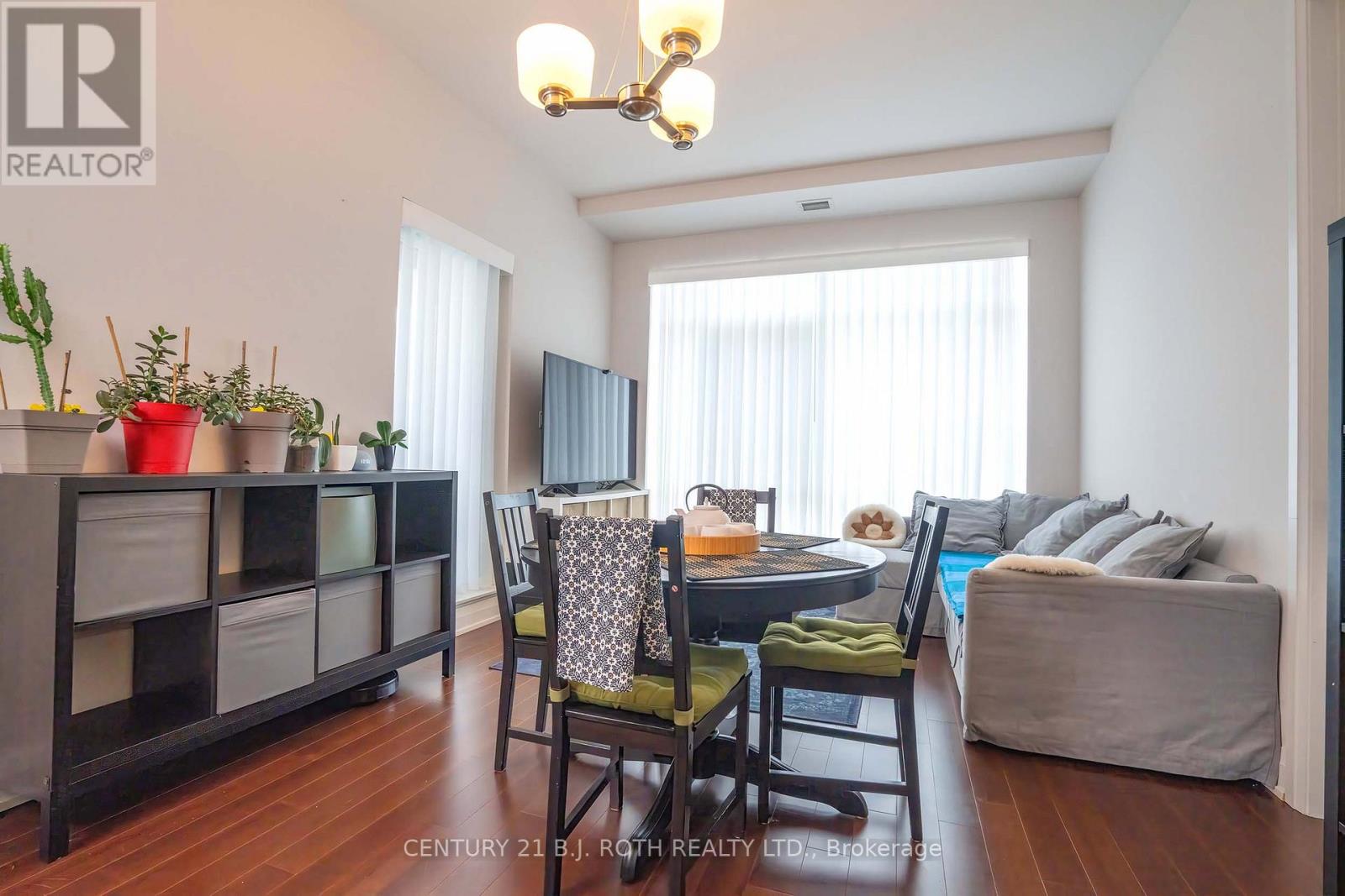 #313 15277 YONGE STREET S - 17