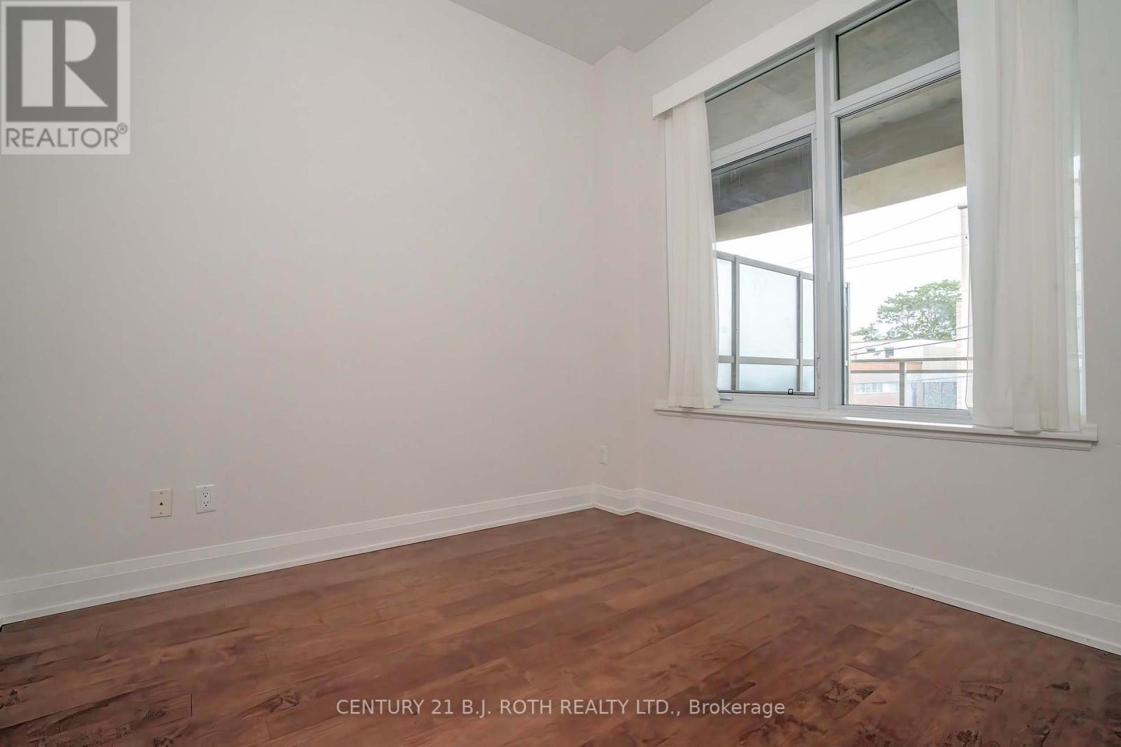 #313 15277 YONGE STREET S - 21