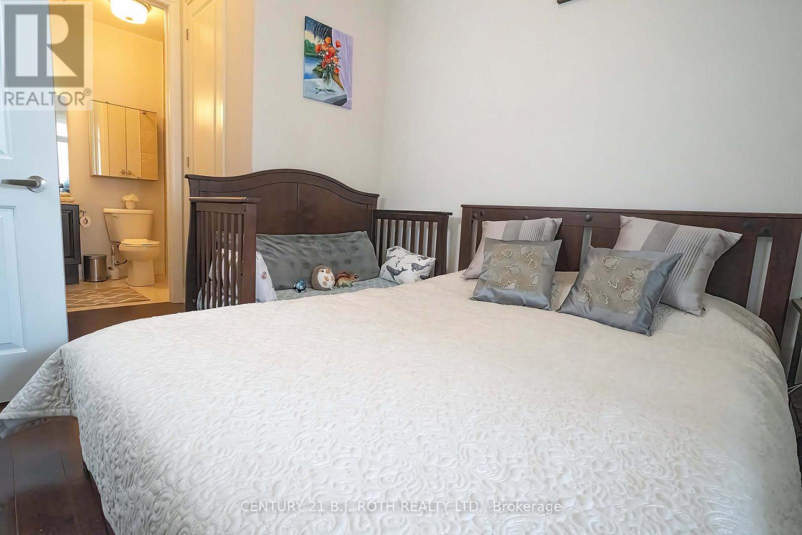 #313 15277 YONGE STREET S - 23