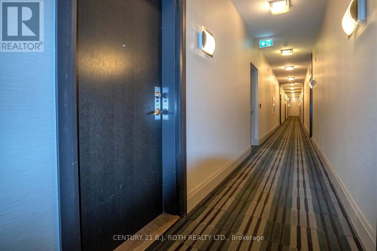 #313 15277 YONGE STREET S - 4
