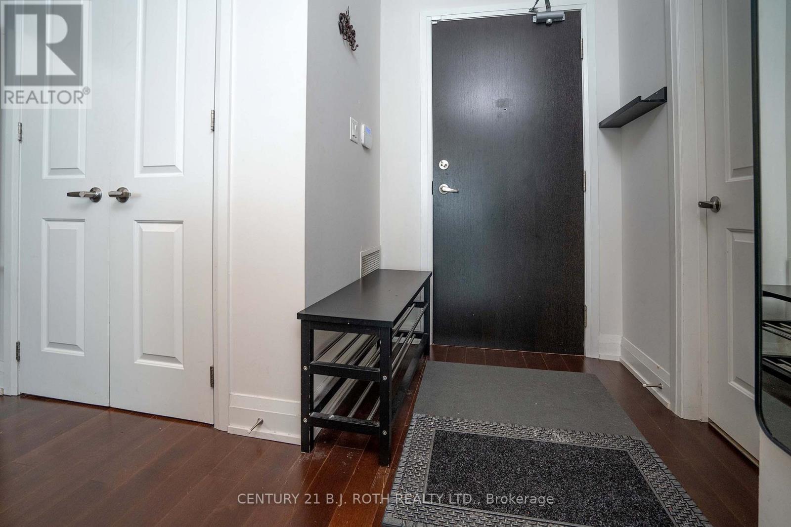#313 15277 YONGE STREET S - 5