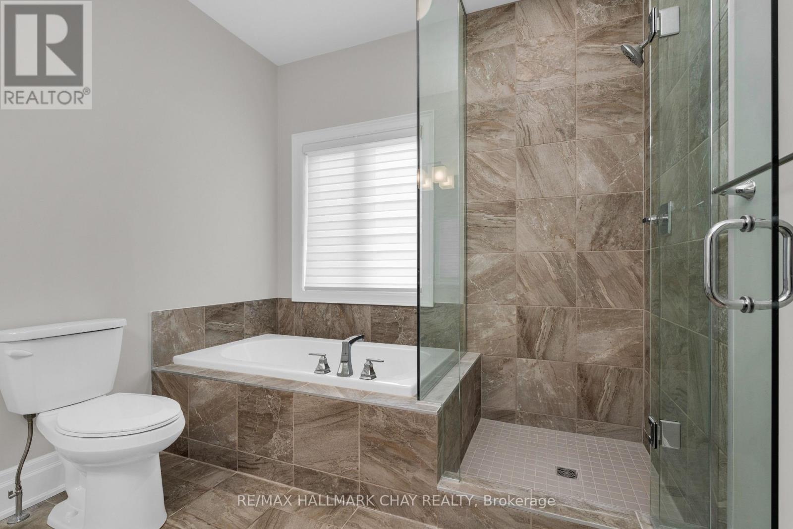 14 GEORGIAN GRANDE DRIVE — photo 19