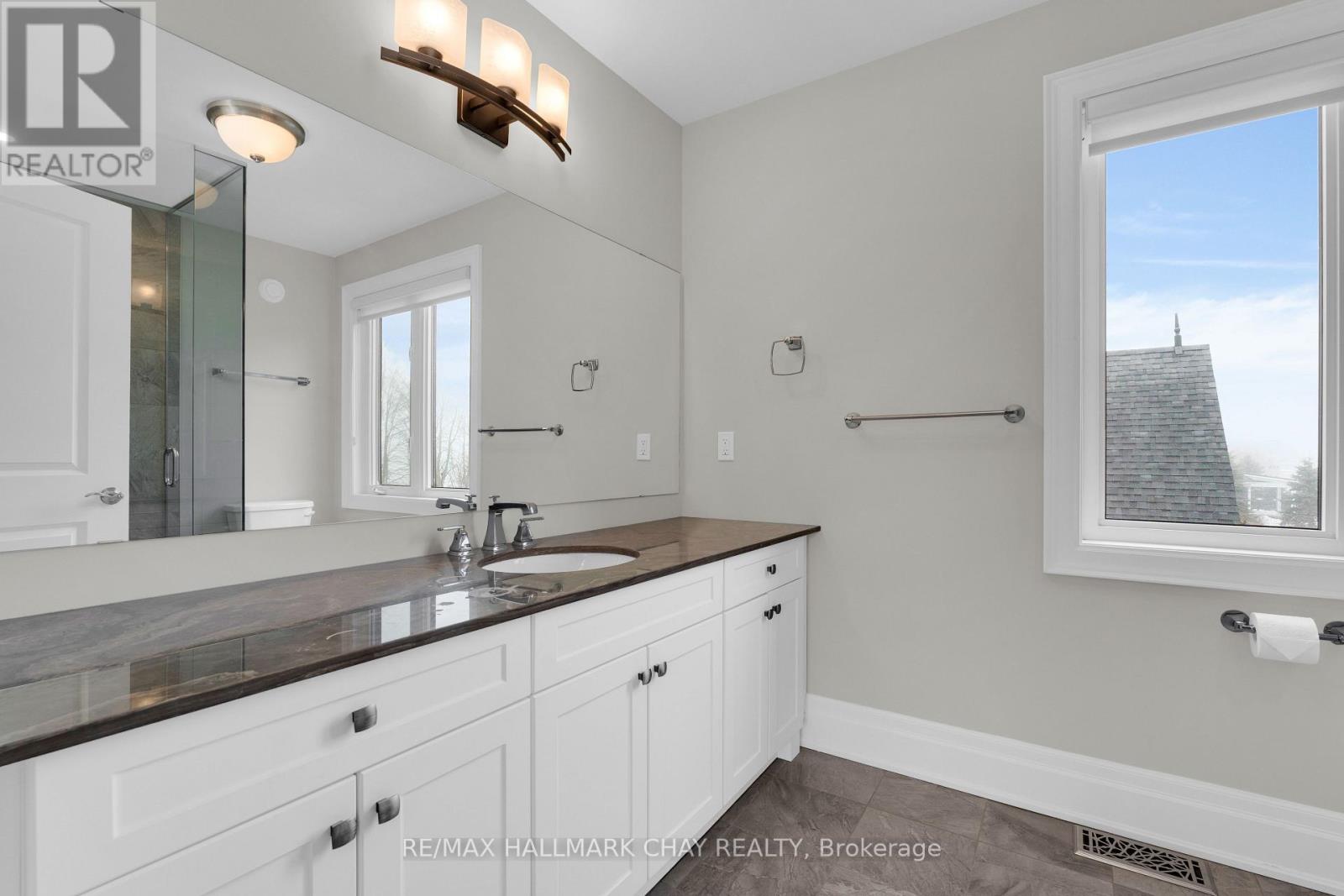 Loft ensuite bathroom