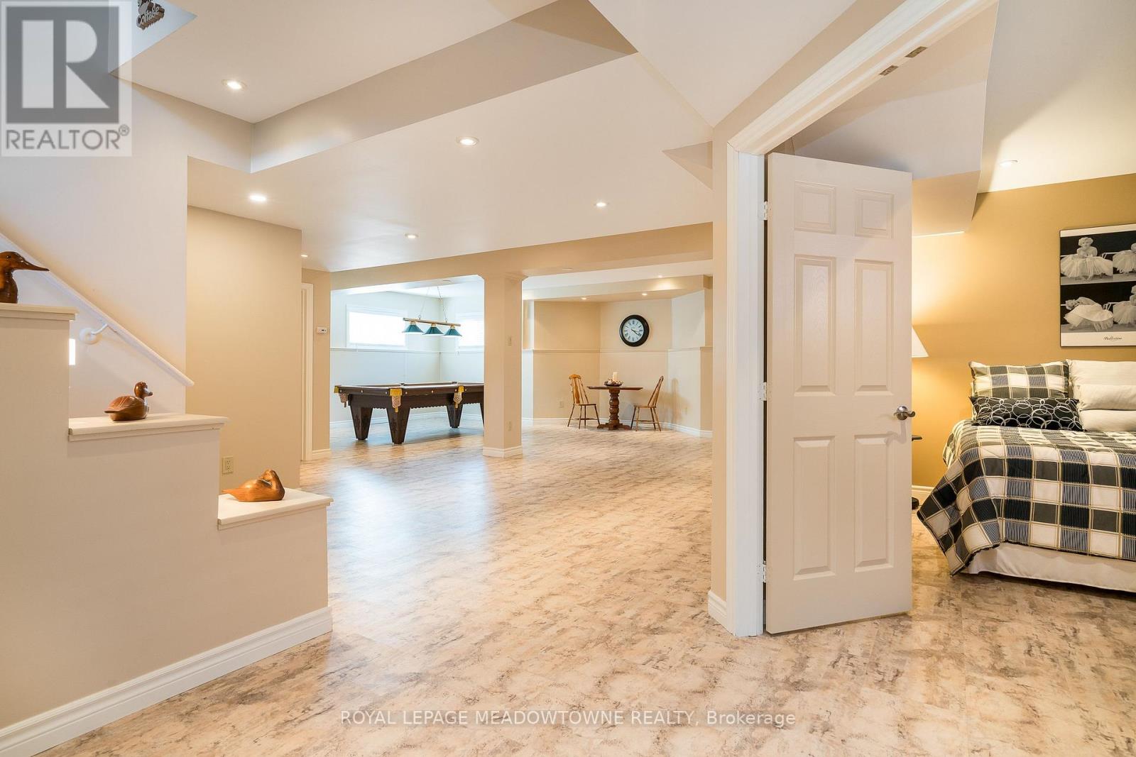 30 CRANBERRY HEIGHTS — photo 31