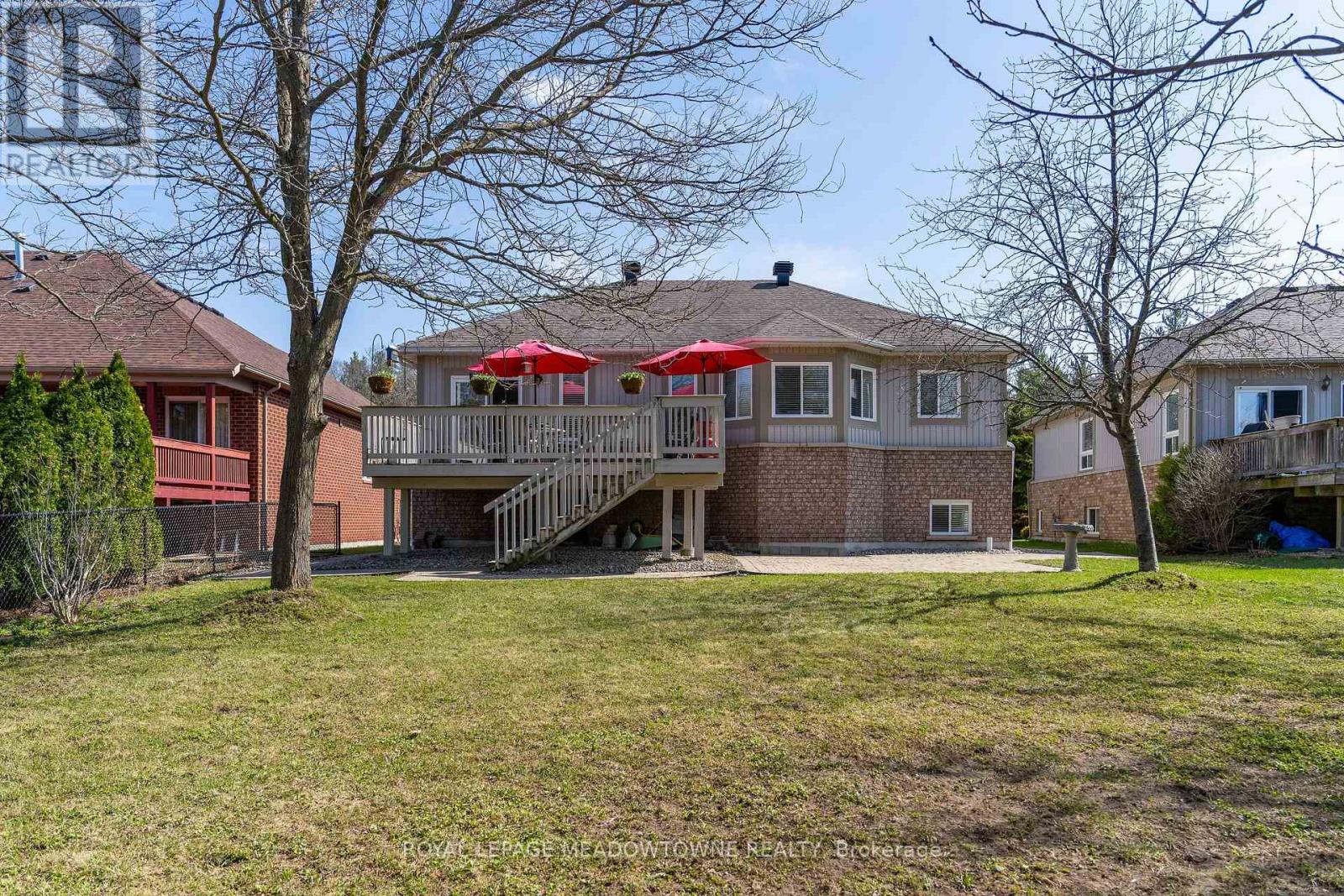 30 CRANBERRY HEIGHTS — photo 43
