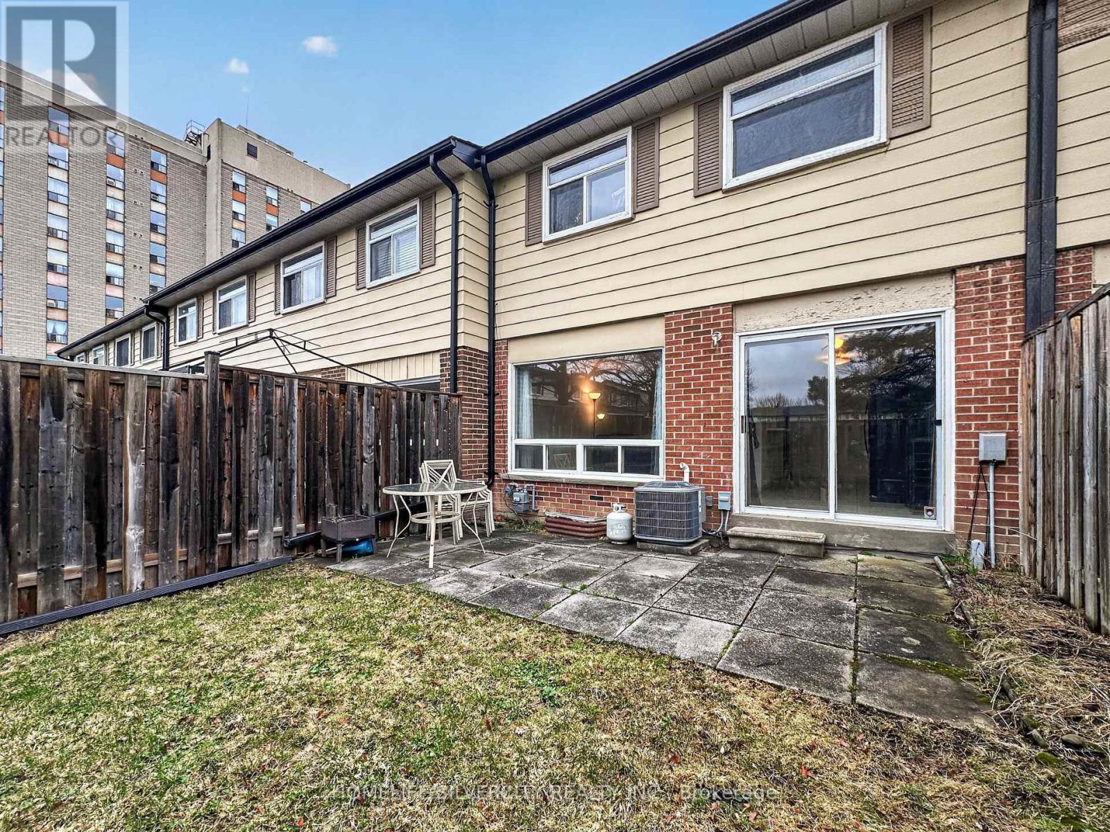 46 VODDEN COURT — photo 26