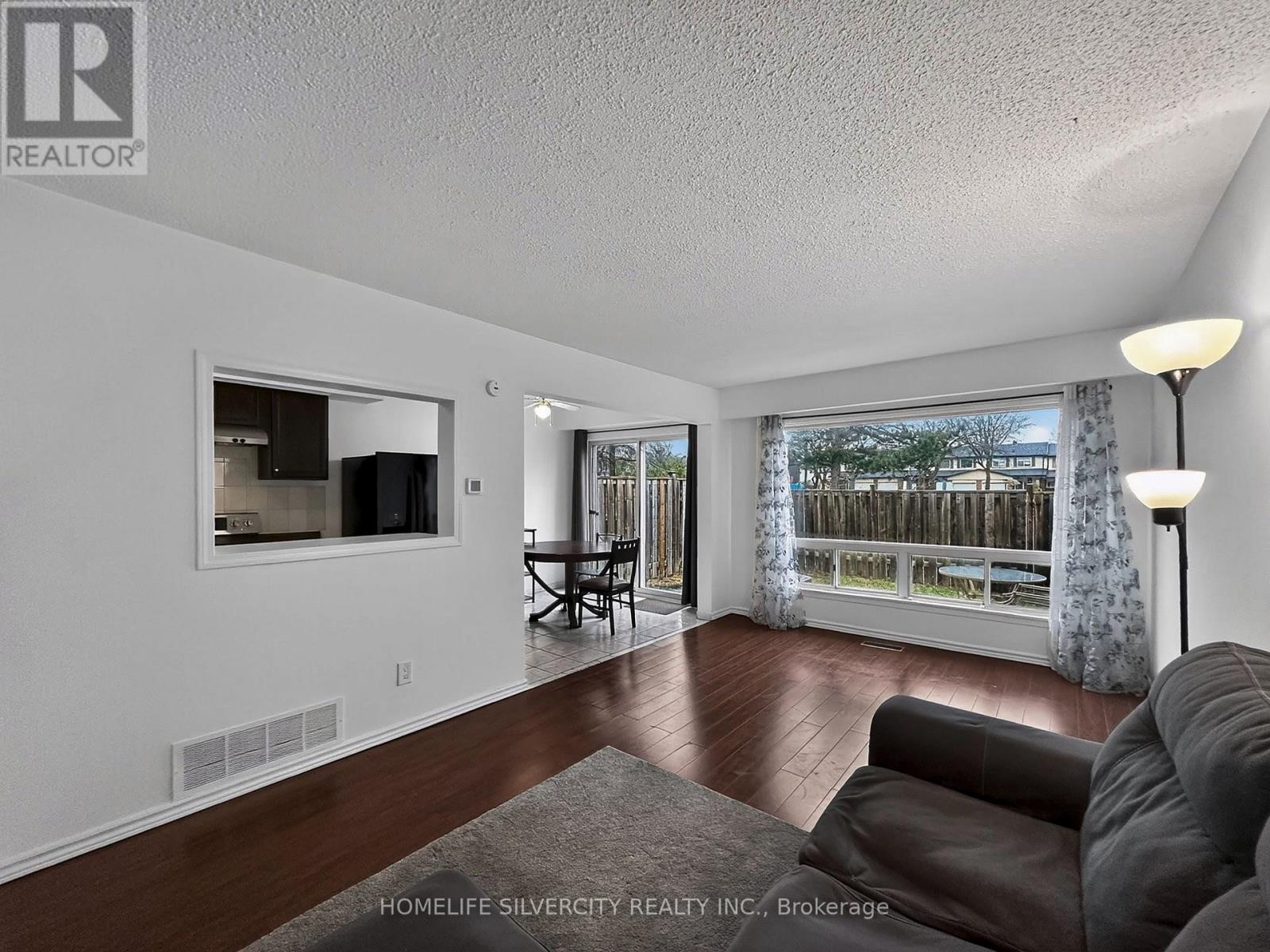 46 VODDEN COURT — photo 8
