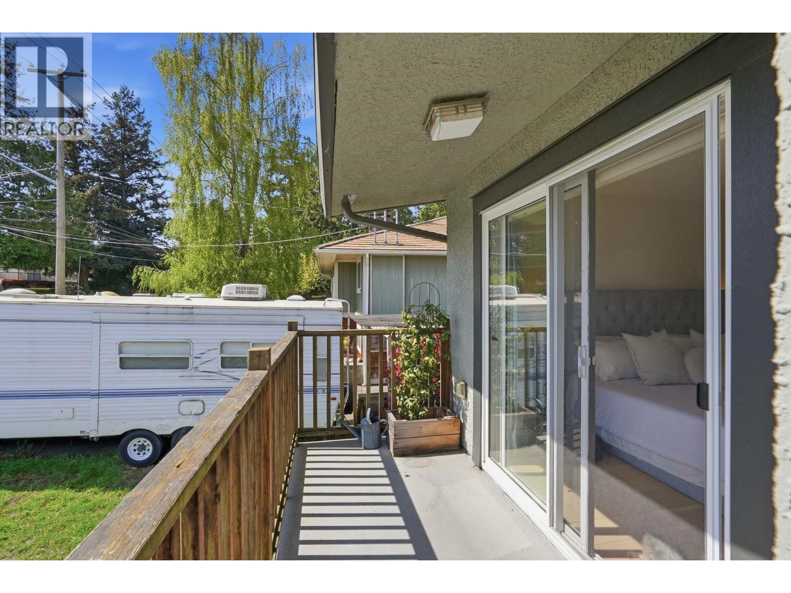 5479 6 Avenue, Delta