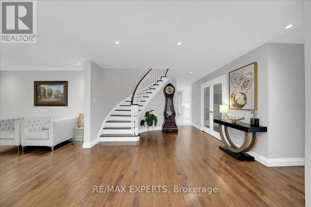 3 THORNBURY ROAD — photo 12