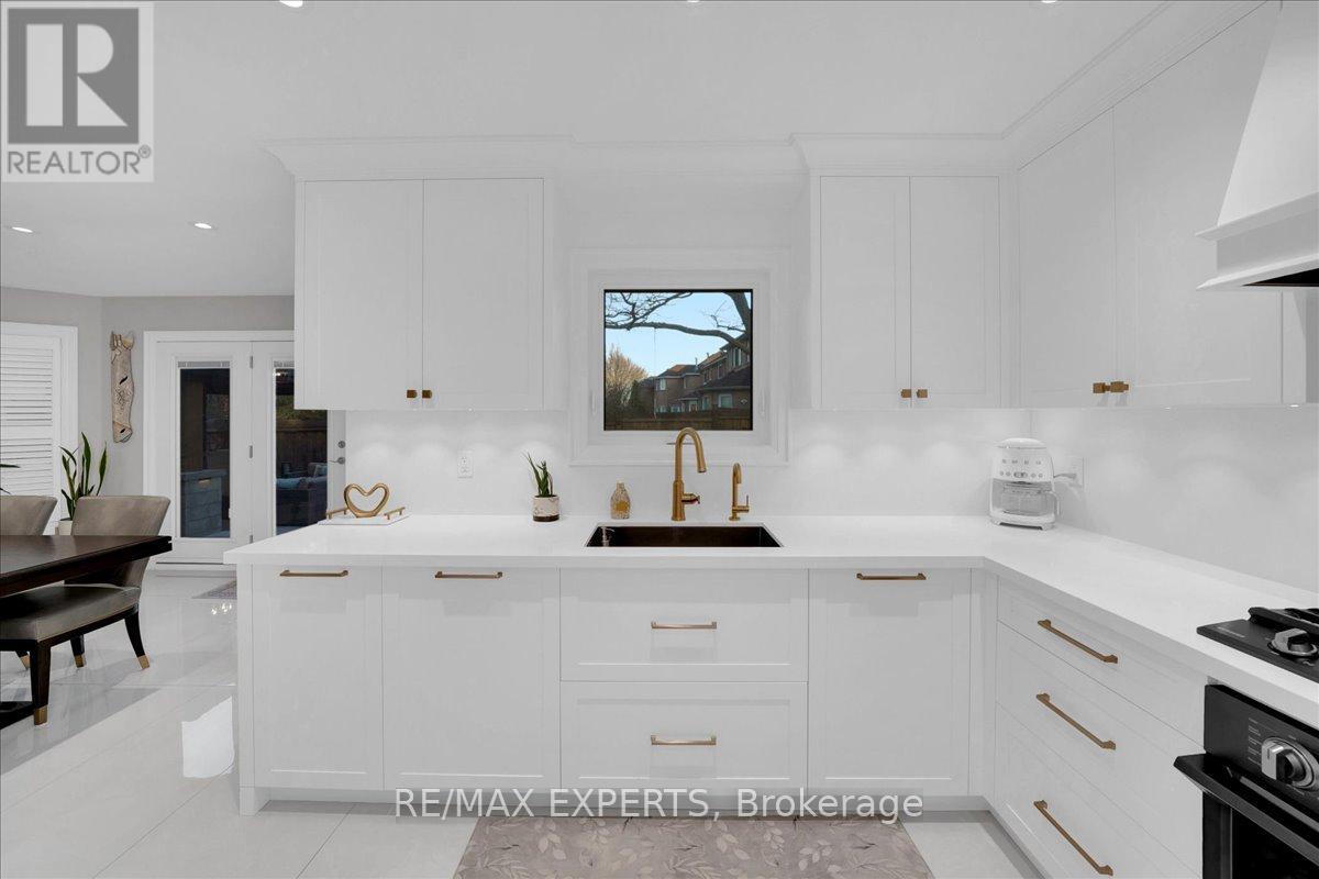 3 THORNBURY ROAD — photo 17