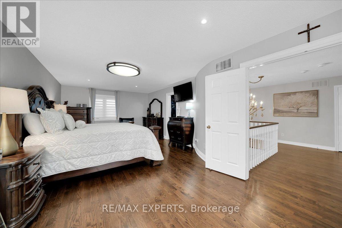 3 THORNBURY ROAD — photo 25
