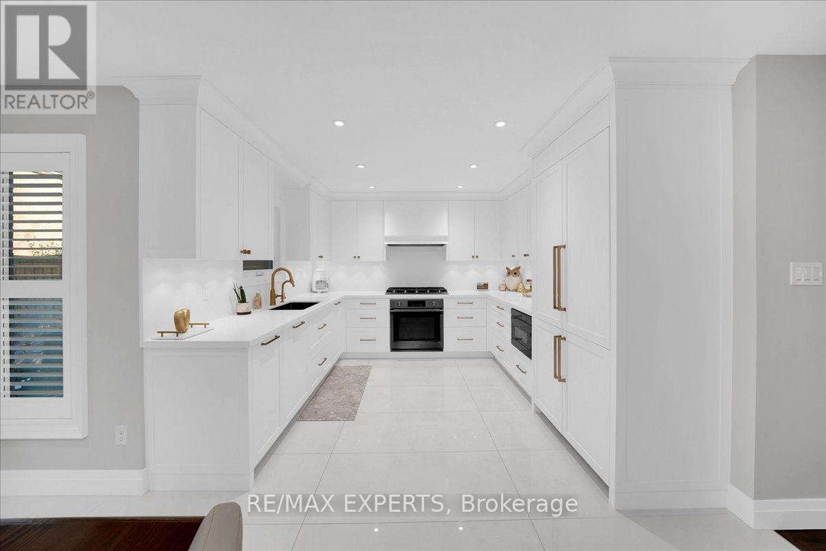 3 THORNBURY ROAD — photo 44