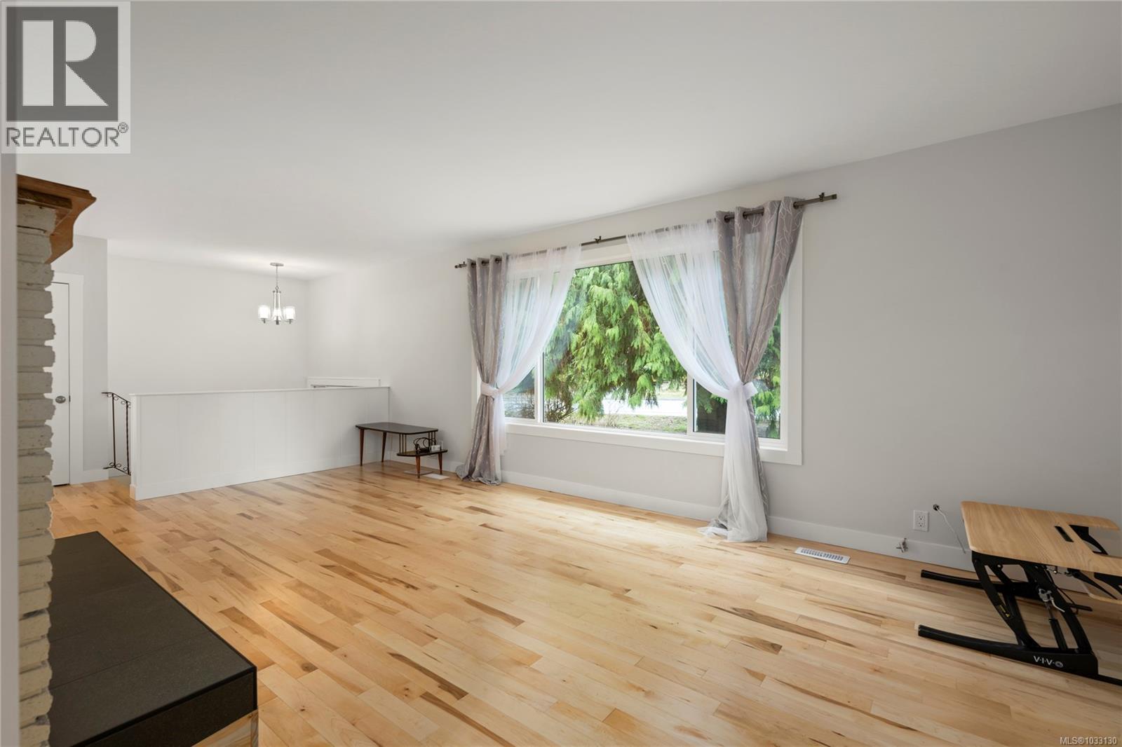 3224 Uplands Dr - 10