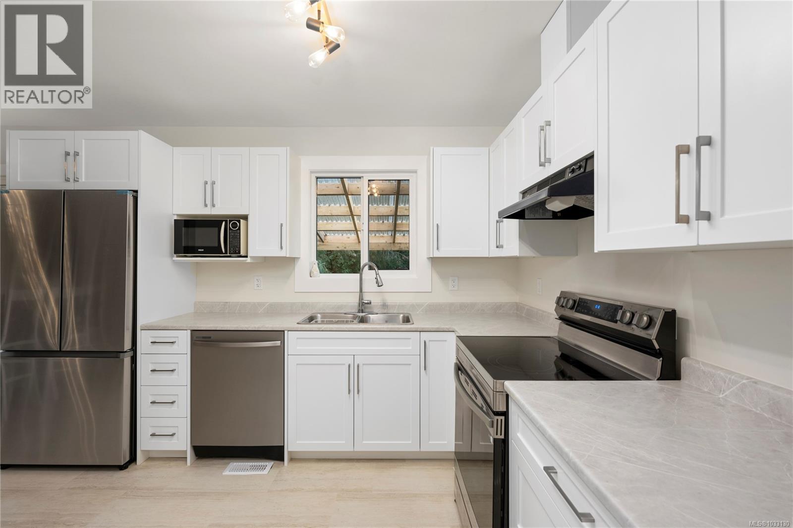 3224 Uplands Dr - 3