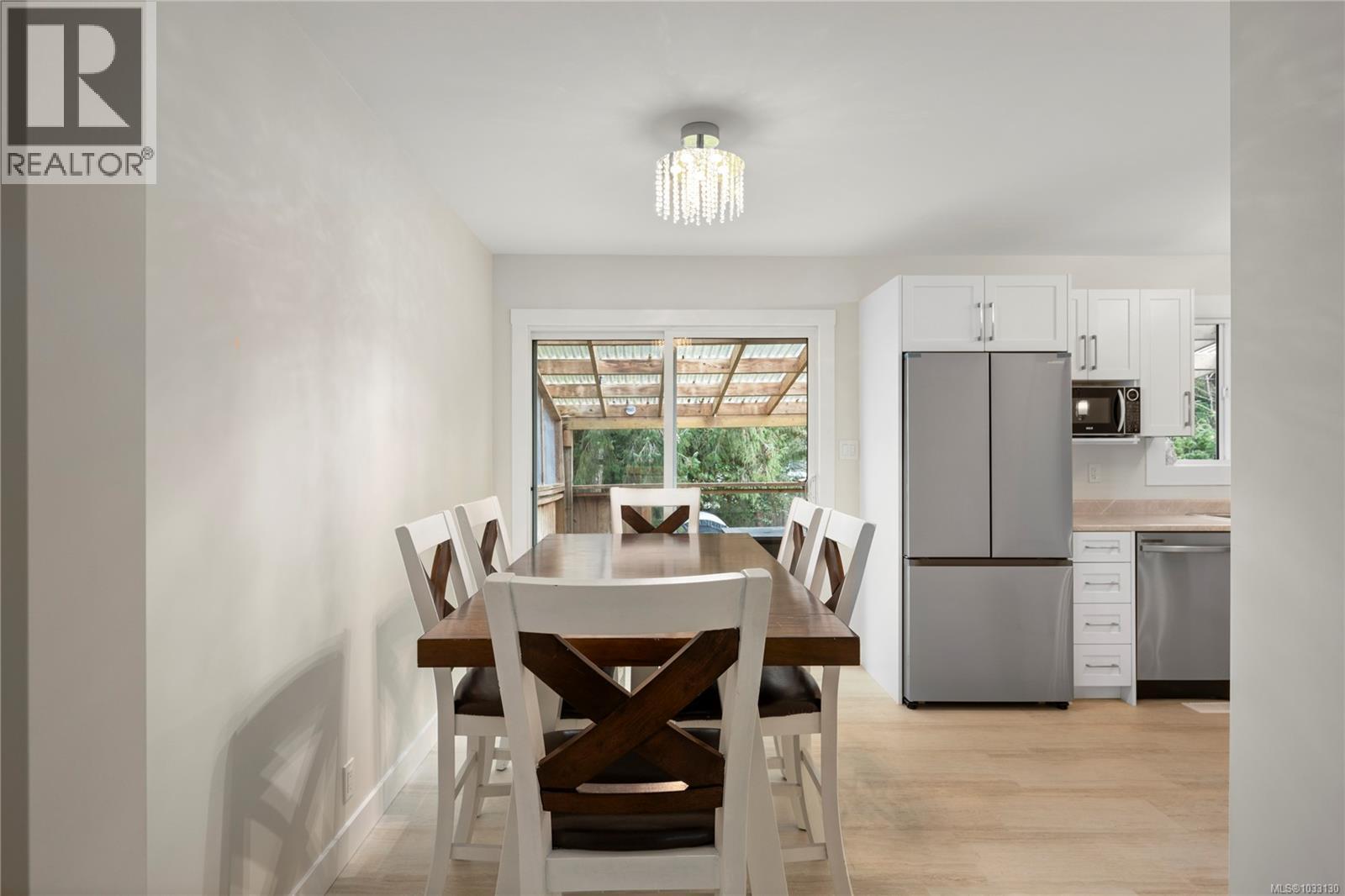 3224 Uplands Dr - 6