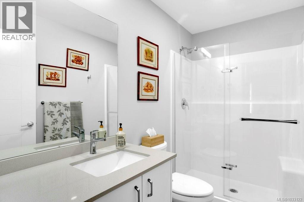 #313 140 Jensen Ave - 19