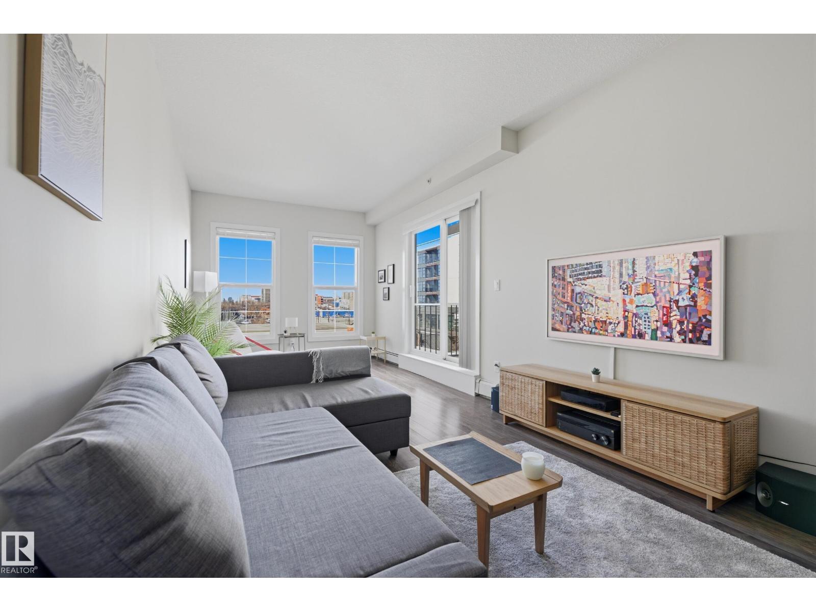 #403 10418 81 AV NW - 2