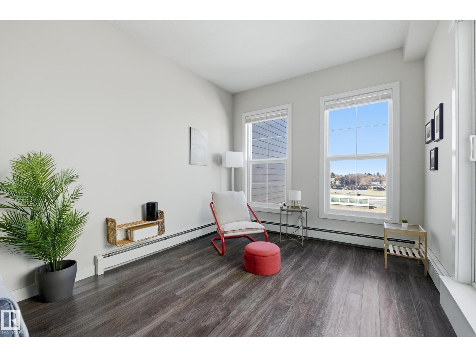#403 10418 81 AV NW - 9