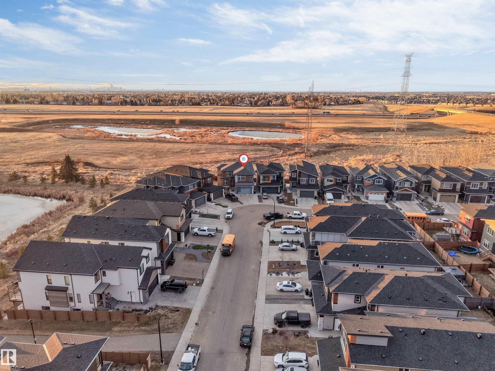 3736 1 AV SW SW - 10