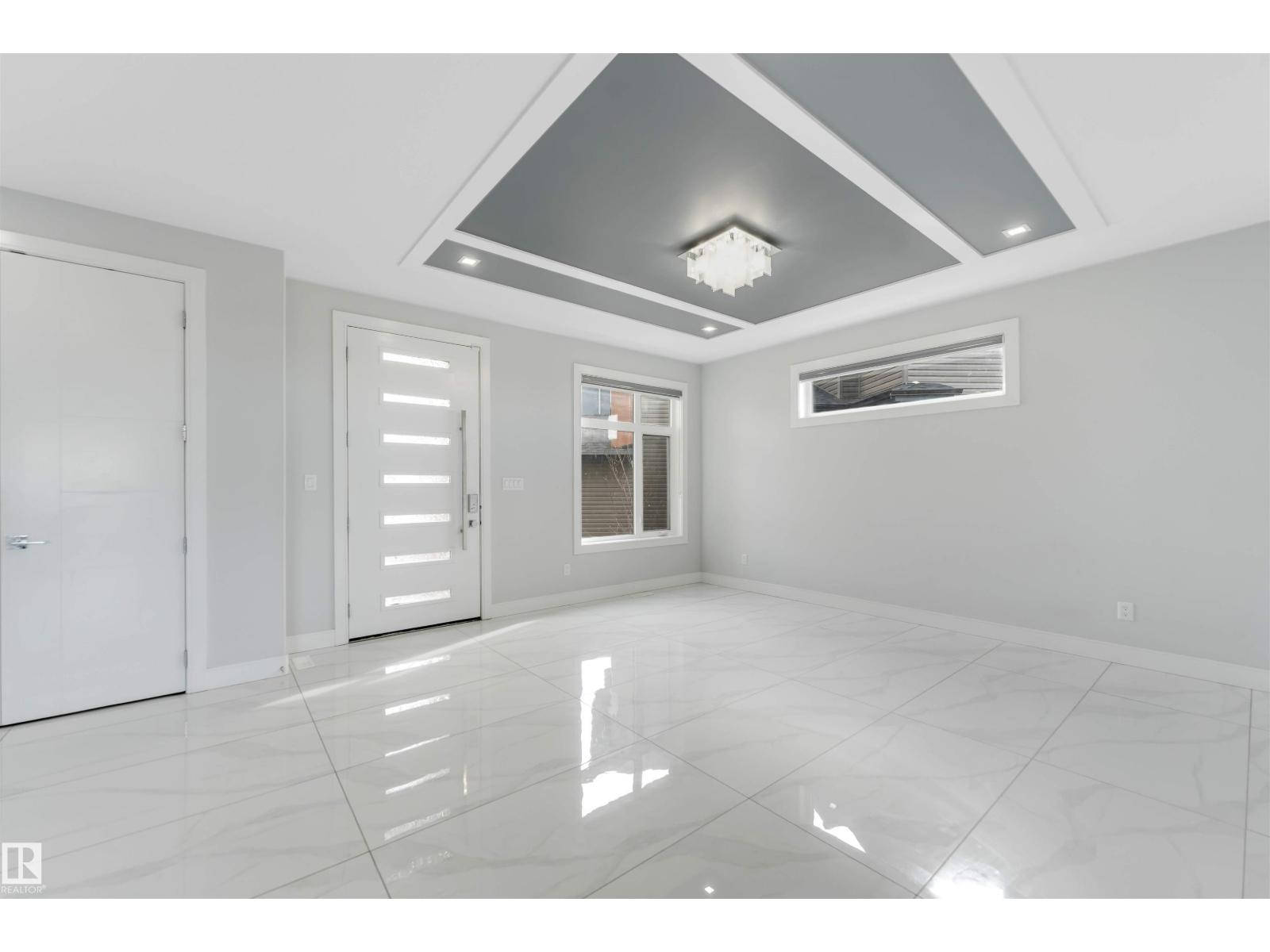 3736 1 AV SW SW - 14
