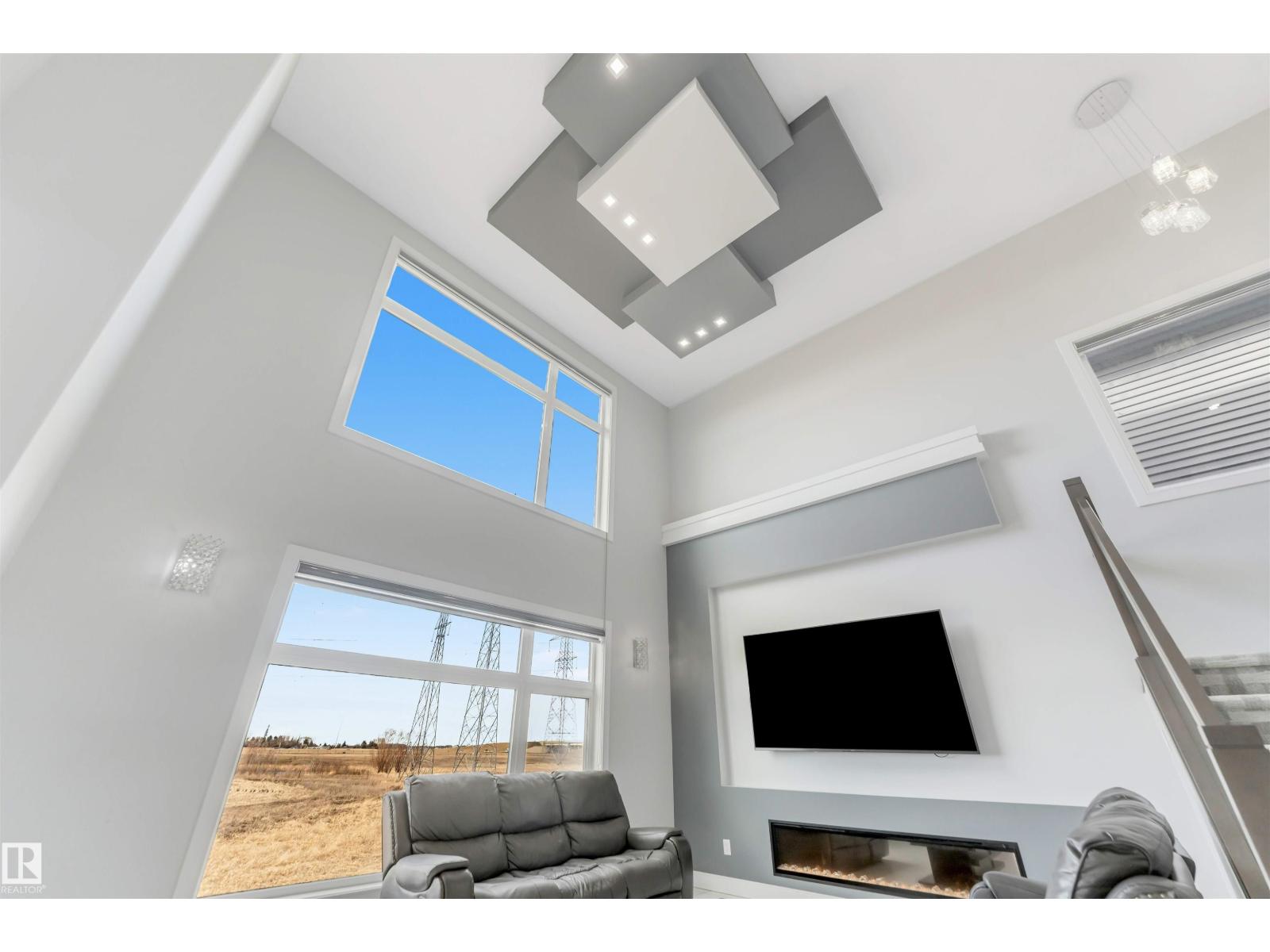 3736 1 AV SW SW - 24