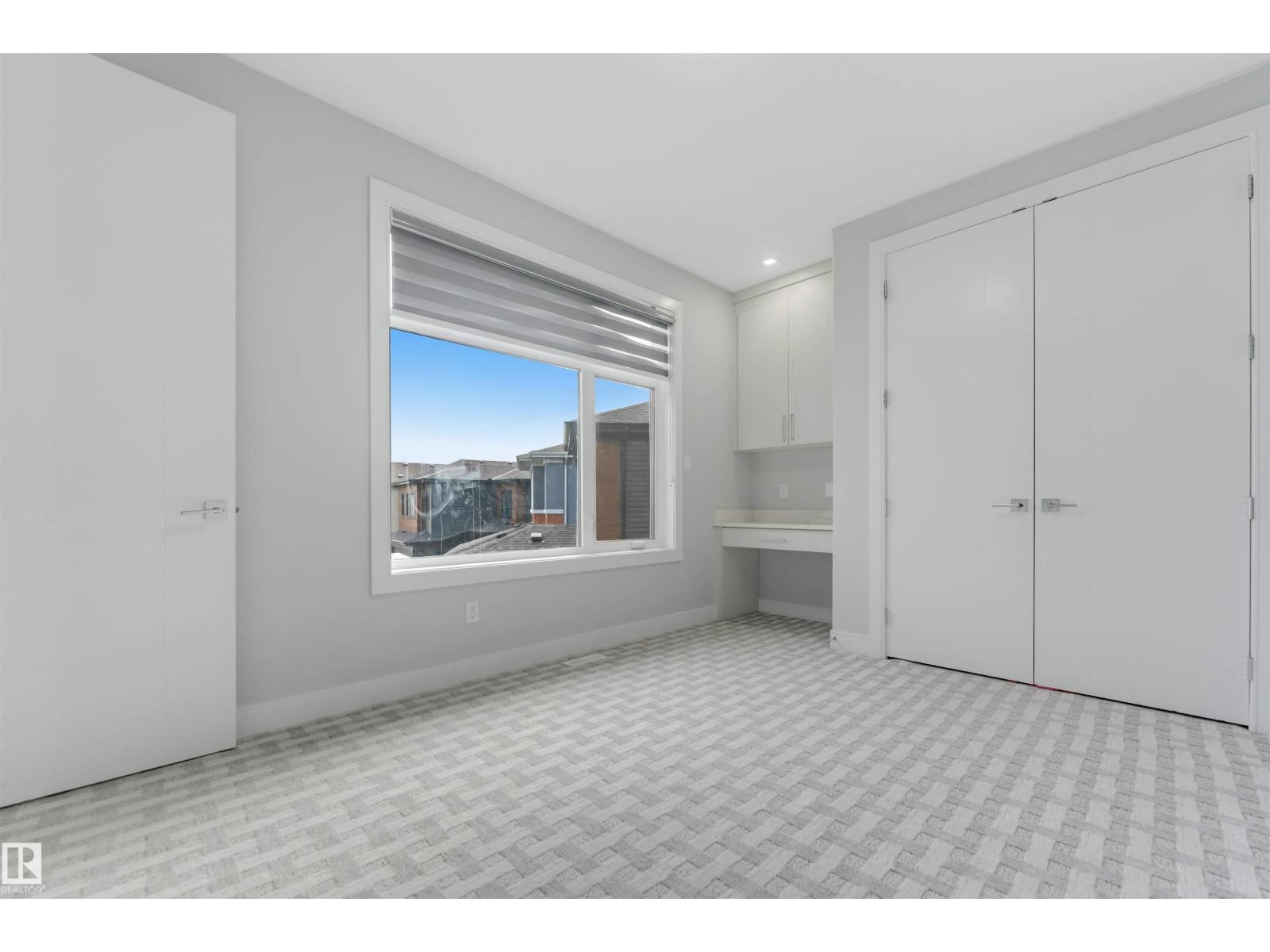 3736 1 AV SW SW - 46