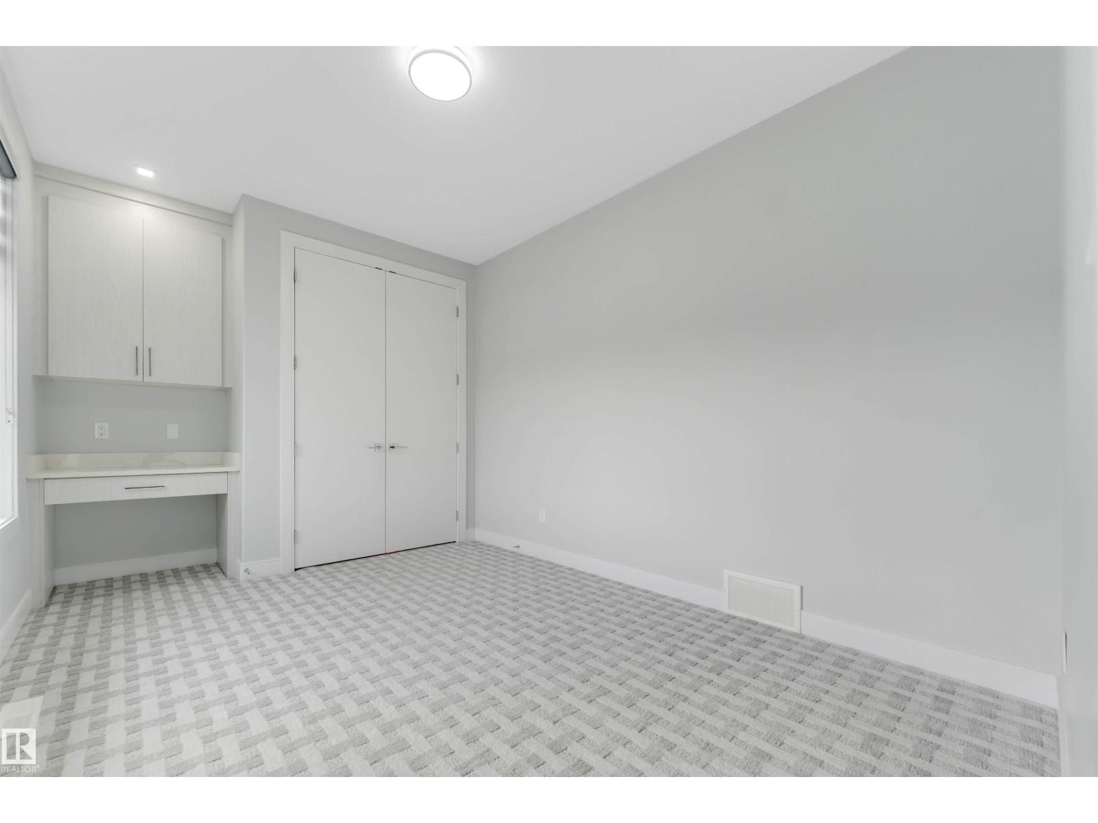 3736 1 AV SW SW - 51