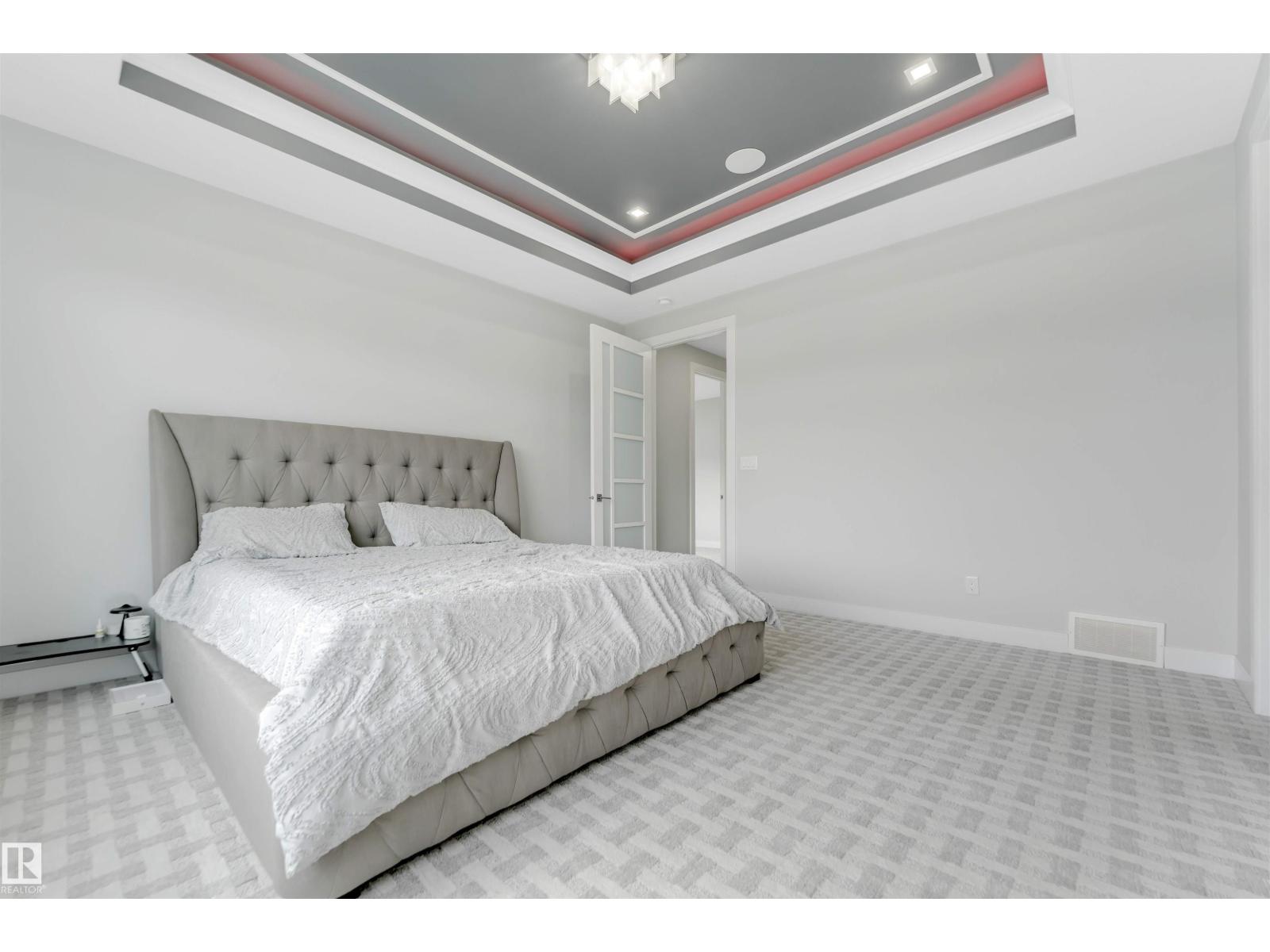 3736 1 AV SW SW - 59